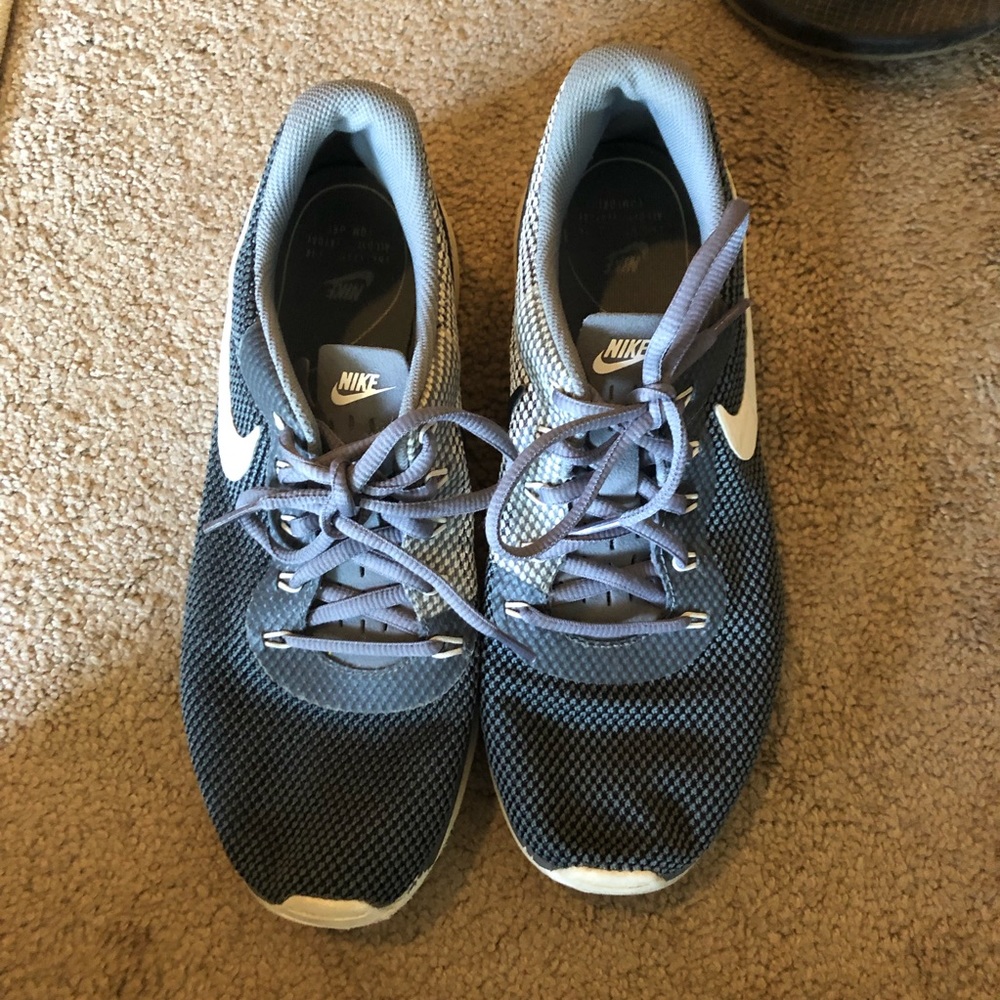 Nike Casual Tennis Shoes